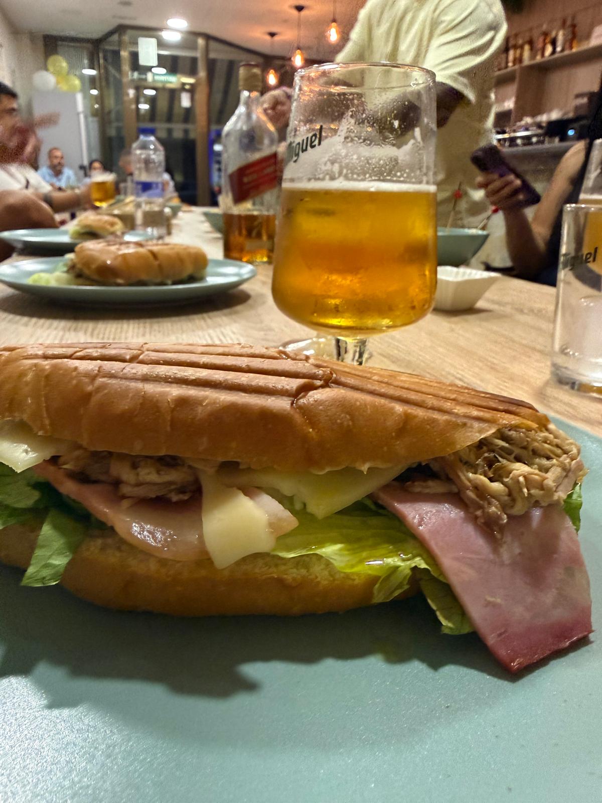 good-vibes sandwich cubano lleida